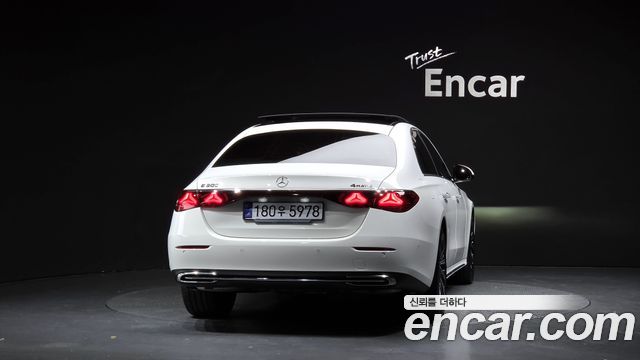 Mercedes-Benz E-Class из Кореи Encar