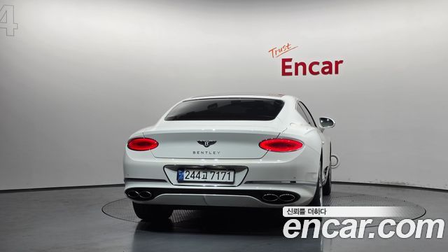 Bentley Continental 4.0 GT — пробег 10 785 км — фото 4 из 5