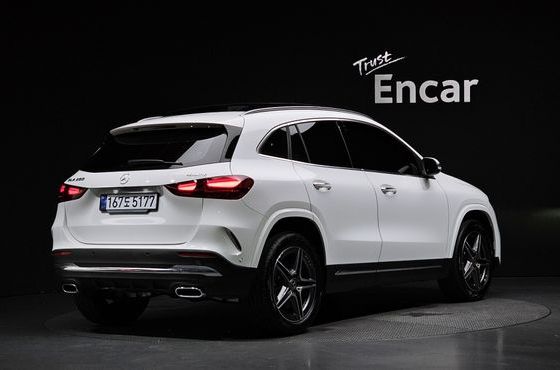 Mercedes-Benz GLA-Class GLA250 4MATIC — пробег 2 860 км — фото 2 из 5
