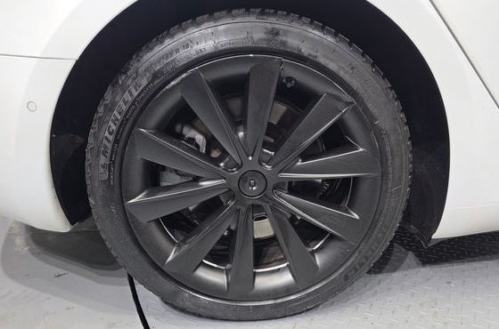 Tesla Model 3 Standard Range Plue RWD — пробег 98 572 км — фото 5 из 5