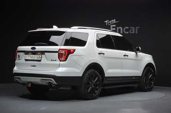 Ford Explorer 2.3 Limited 4WD 5th — пробег 86 907 км — фото 2 из 5