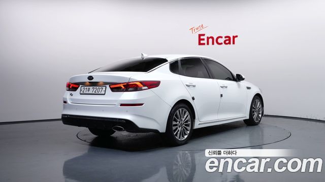 Kia K5 из Кореи Encar