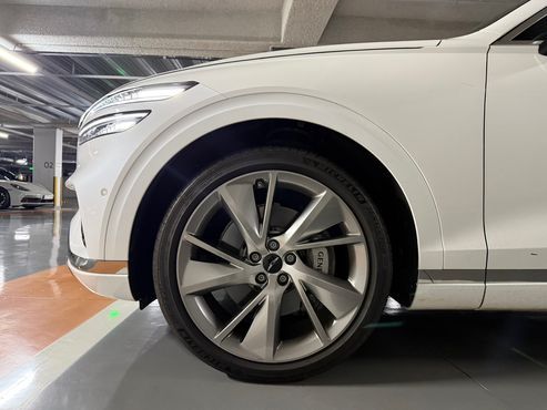 Genesis GV70 2.5T Gasoline AWD — пробег 13 378 км — фото 5 из 5