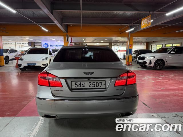 Hyundai Genesis из Кореи Encar