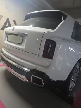 Rolls-Royce Cullinan 6.7 V12 — пробег 230 км — фото 2 из 5