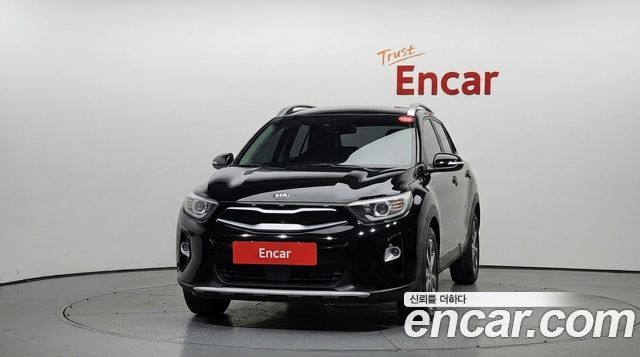 Kia Stonic из Кореи Encar