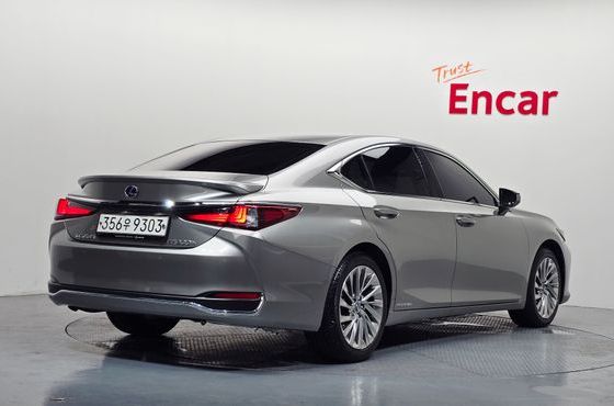 Lexus ES Executive — пробег 47 163 км — фото 2 из 5