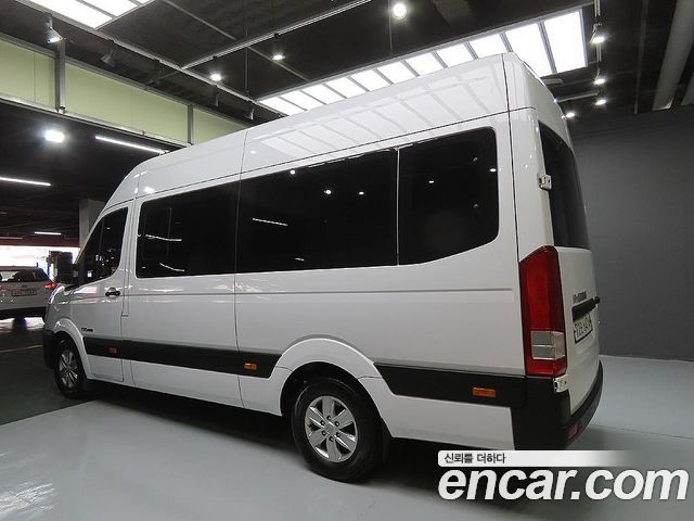Hyundai Solati 15-seater Luxury — пробег 100 000 км — фото 3 из 5