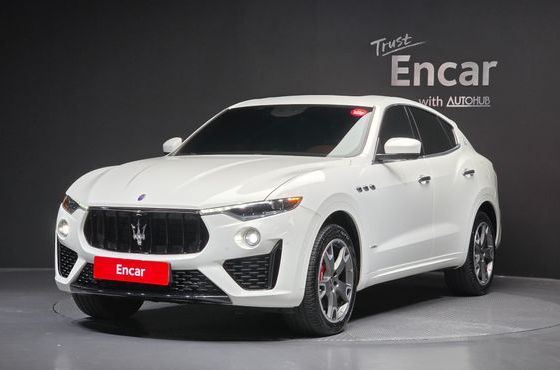 Maserati Levante 3.0 AWD GranSport — пробег 105 537 км — фото 1 из 5