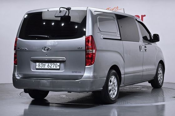Hyundai Starex 5-Seater VAN CVX Luxury — пробег 234 272 км — фото 2 из 5