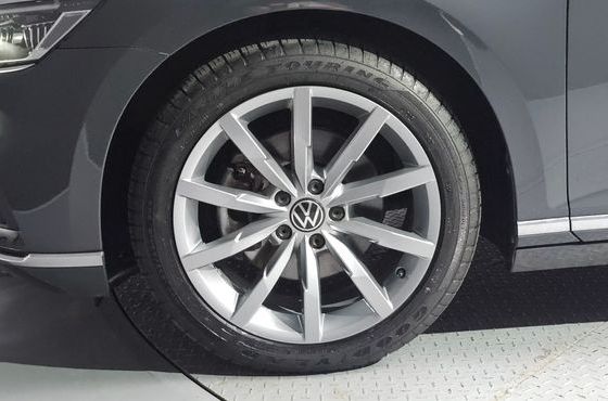 Volkswagen Passat 2.0 TDI Prestige — пробег 100 010 км — фото 5 из 5