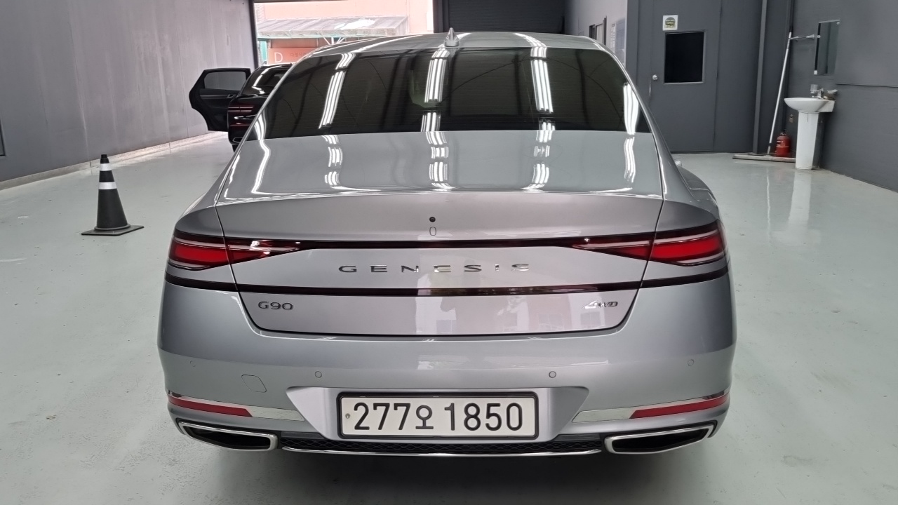 Genesis G90 Gasoline 3.5 Turbo AWD — пробег 64 600 км — фото 4 из 5