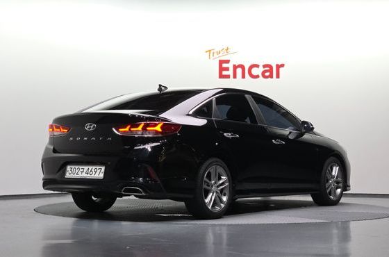 Hyundai Sonata 2.0 Smart — пробег 171 115 км — фото 2 из 5
