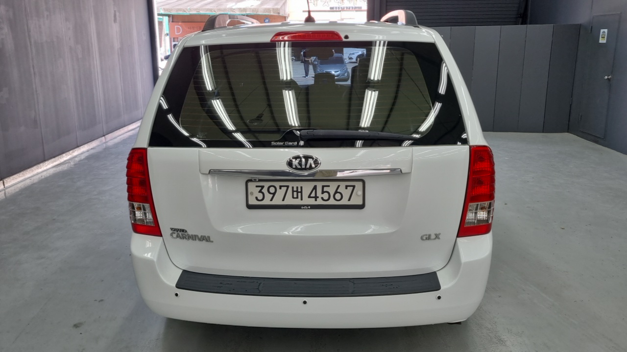 Kia Carnival Grand Carnival GLX Luxury — пробег 186 000 км — фото 4 из 5