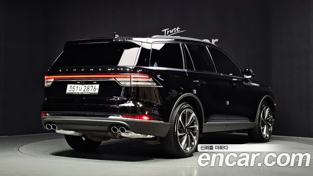Lincoln Aviator 3.0 Reserve  AWD — пробег 55 039 км — фото 2 из 5