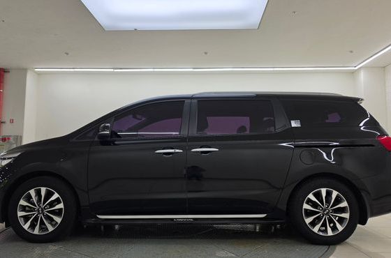 Kia Carnival 9-seater Luxury — пробег 157 410 км — фото 4 из 5