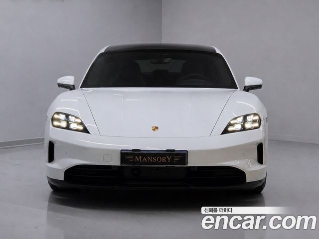 Porsche Taycan Base — пробег 14 980 км — фото 3 из 5