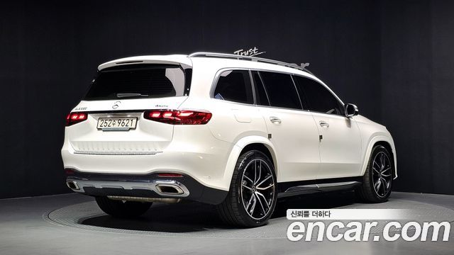 Mercedes-Benz GLS-Class GLS580 4MATIC — пробег 31 736 км — фото 2 из 5