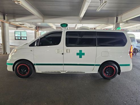 Hyundai Starex Ambulance — пробег 23 000 км — фото 3 из 5