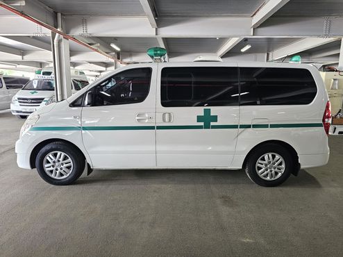 Hyundai Starex Ambulance — пробег 33 000 км — фото 3 из 5