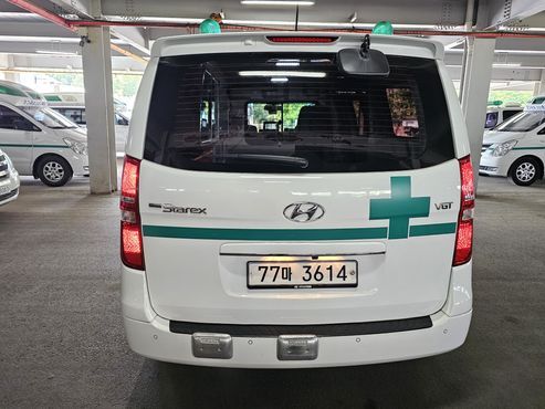 Hyundai Starex Ambulance — пробег 33 000 км — фото 5 из 5