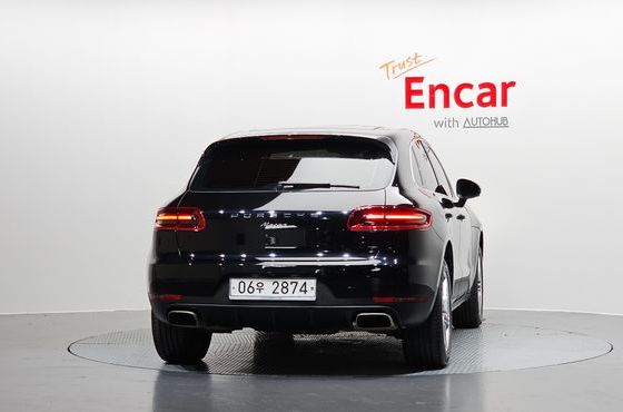 Porsche Macan 2.0 95B — пробег 23 074 км — фото 4 из 5