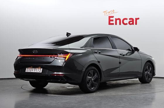 Hyundai AVANTE Inspiration — пробег 69 475 км — фото 2 из 5