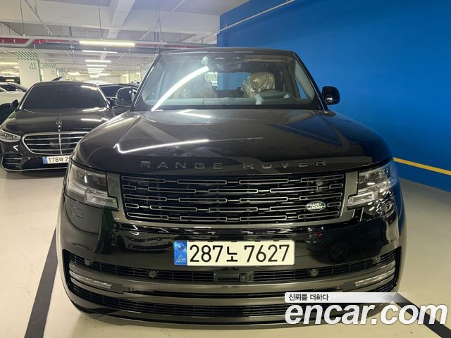 Land Rover Range Rover P530 Autobiography Long Wheel Base — пробег 15 км — фото 3 из 5