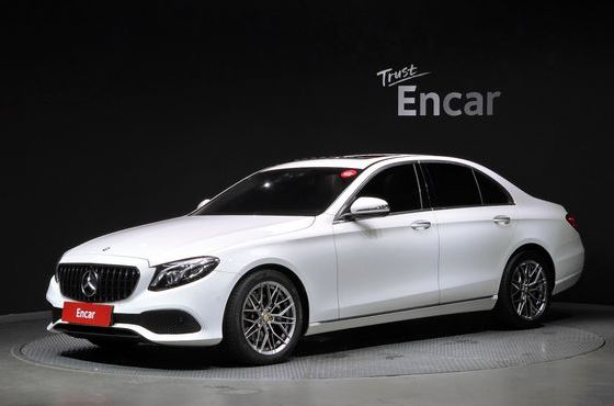 Mercedes-Benz E-Class E220d Avantgarde — пробег 109 254 км — фото 1 из 5