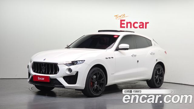 Maserati Levante 3.0 Diesel AWD GranLusso — пробег 174 465 км — фото 1 из 5