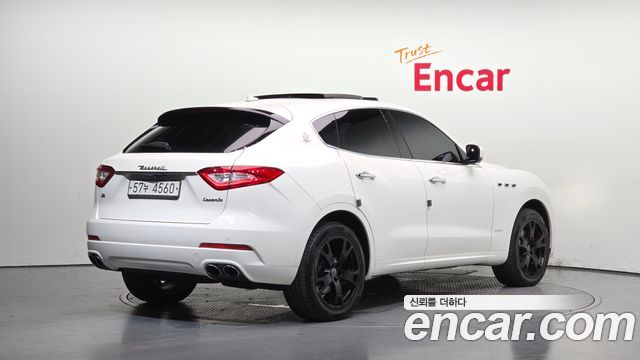 Maserati Levante 3.0 Diesel AWD GranLusso — пробег 174 465 км — фото 2 из 5