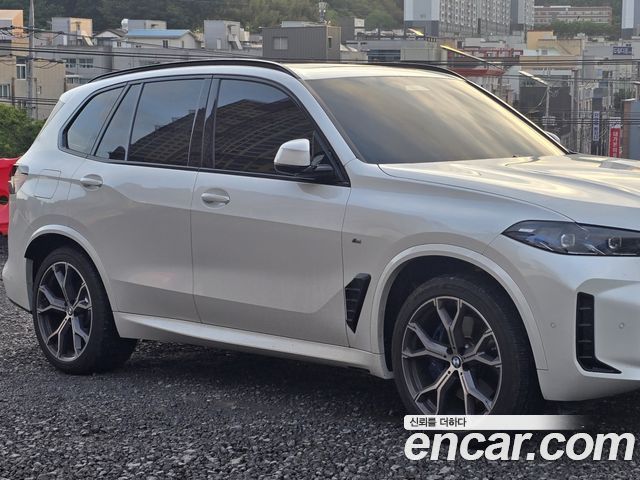 BMW X5 xDrive 40i M Sport — пробег 64 000 км — фото 3 из 5