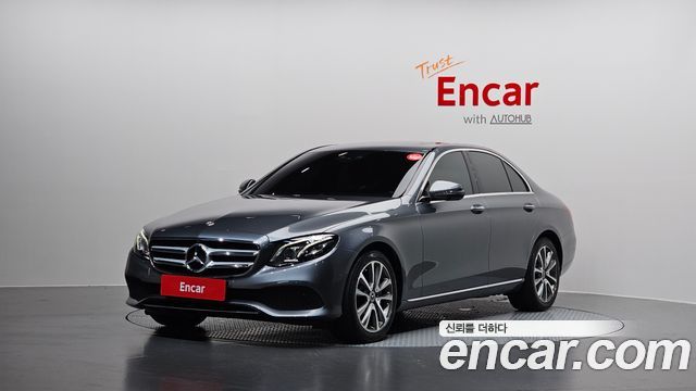 Mercedes-Benz E-Class E300 4MATIC Avnatgarde — пробег 78 972 км — фото 1 из 5