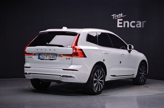 Volvo XC60 B5 Ultra Bright — пробег 26 738 км — фото 2 из 5
