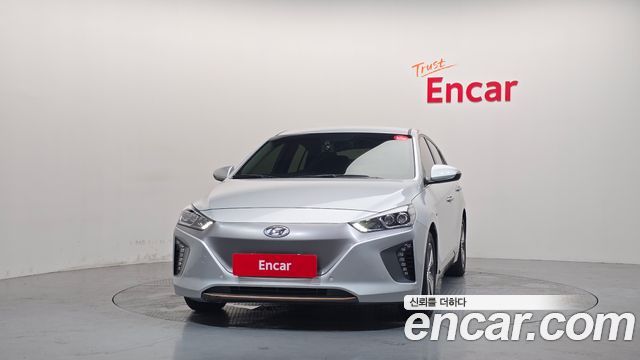 Hyundai Ioniq Q — пробег 36 050 км — фото 3 из 5