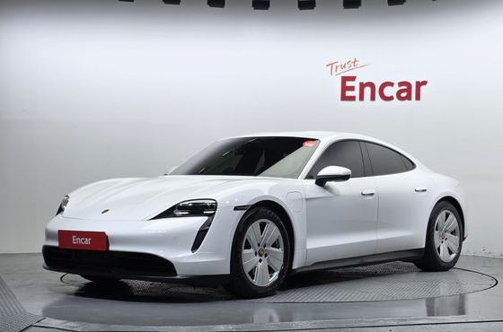 Porsche Taycan Base — пробег 39 392 км — фото 1 из 5