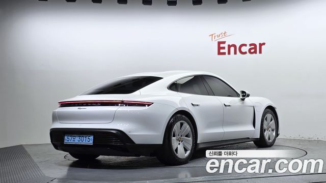 Porsche Taycan из Кореи Encar