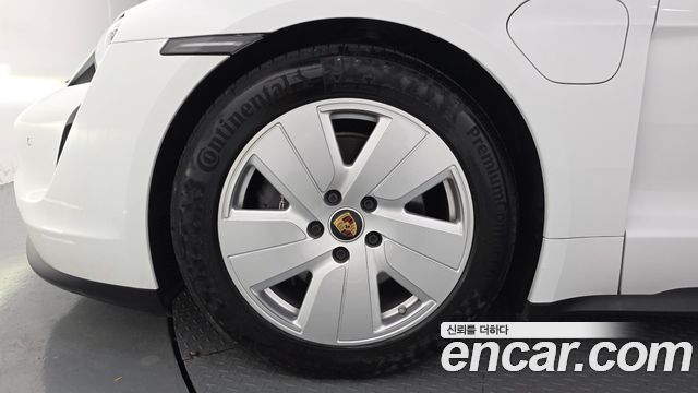 Porsche Taycan из Кореи Encar