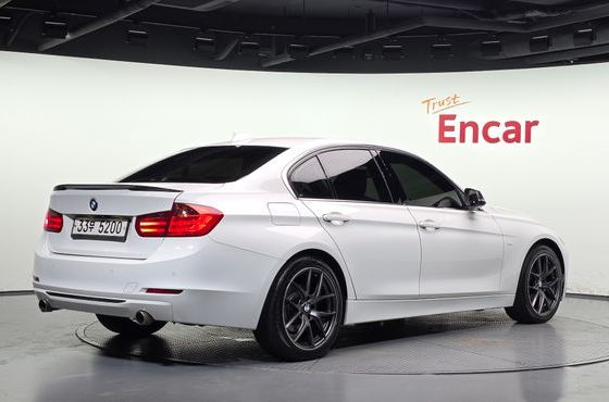 BMW 3-Series 320d Luxury — пробег 166 130 км — фото 2 из 5