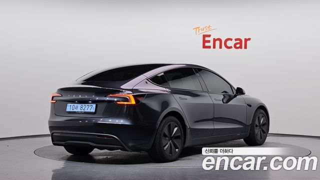 Tesla Model 3 RWD — пробег 8 875 км — фото 2 из 5