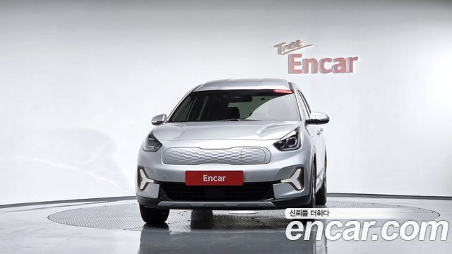 Kia Niro Air — пробег 46 889 км — фото 3 из 5