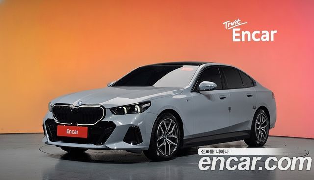 BMW i5 eDrive 40 M Sport — пробег 18 106 км — фото 1 из 5