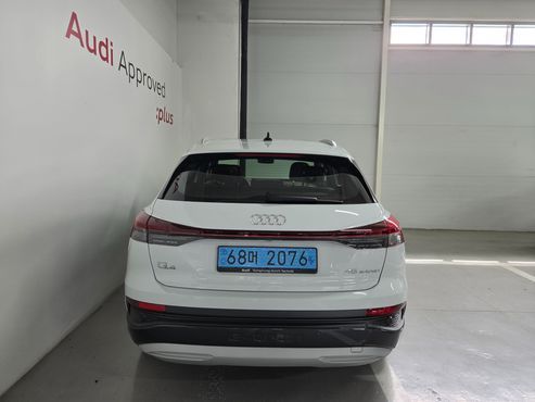 Audi Q4 e-tron 45 — пробег 1 050 км — фото 4 из 5