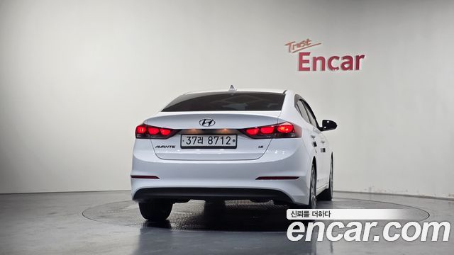 Hyundai AVANTE из Кореи Encar