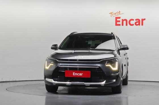 Kia Niro Prestige — пробег 70 703 км — фото 3 из 5