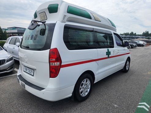 Hyundai Starex Ambulance — пробег 21 842 км — фото 5 из 5
