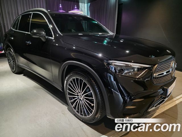 Mercedes-Benz GLC-Class GLC300 4MATIC AMG Line — пробег 2 230 км — фото 2 из 5