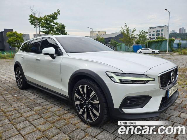 Volvo V60 из Кореи Encar