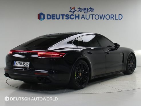 Porsche Panamera 2.9 AWD E-Hybrid — пробег 72 851 км — фото 2 из 5