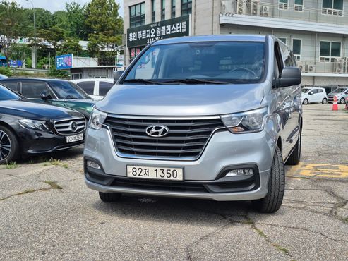 Hyundai Starex Van 3-Seater Smart — пробег 57 085 км — фото 1 из 5